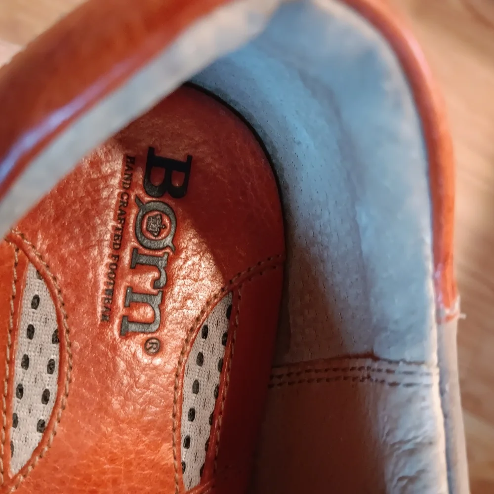 Orange and Tan Leather and suede Born Oxford walking/athletic shoe - Picture 4 of 7